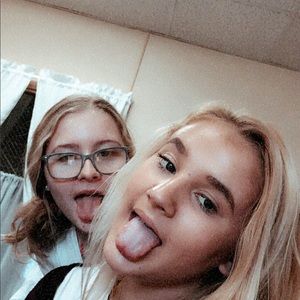 Meet your Posher, Cassity